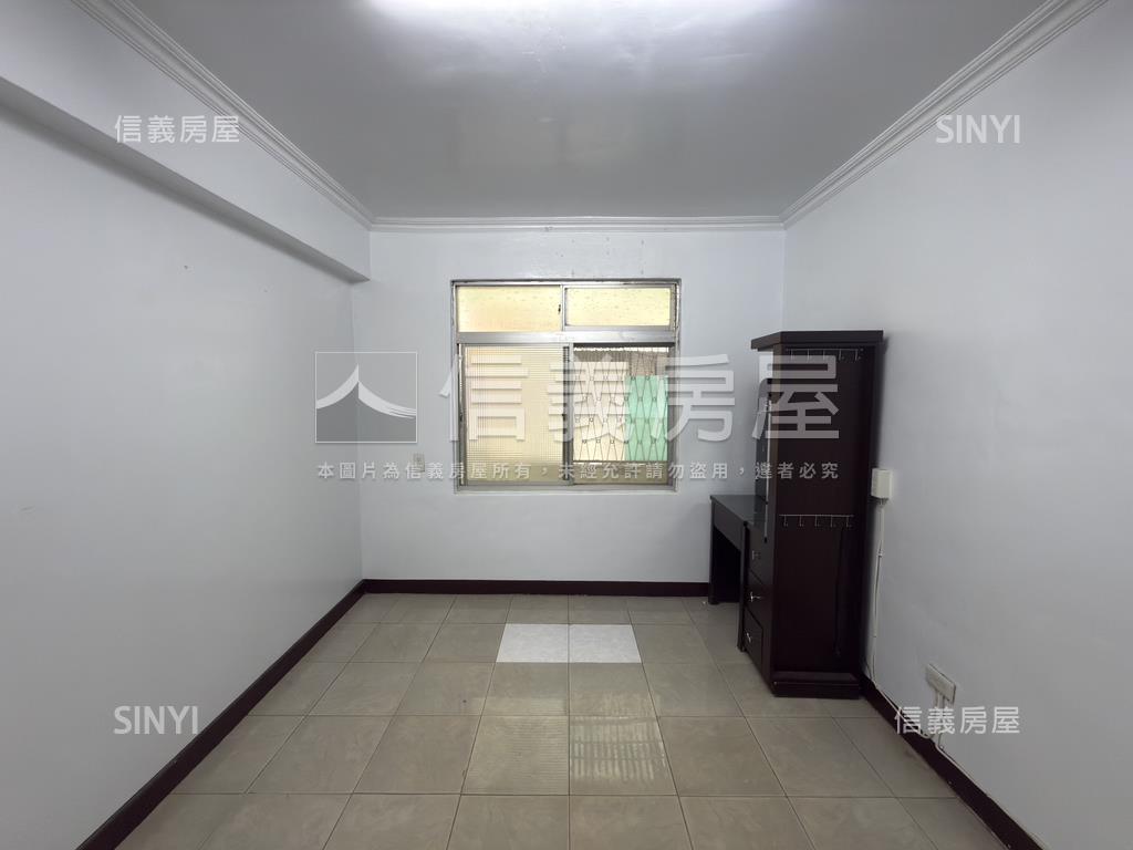 近森林公園稀有釋出一樓讚房屋室內格局與周邊環境