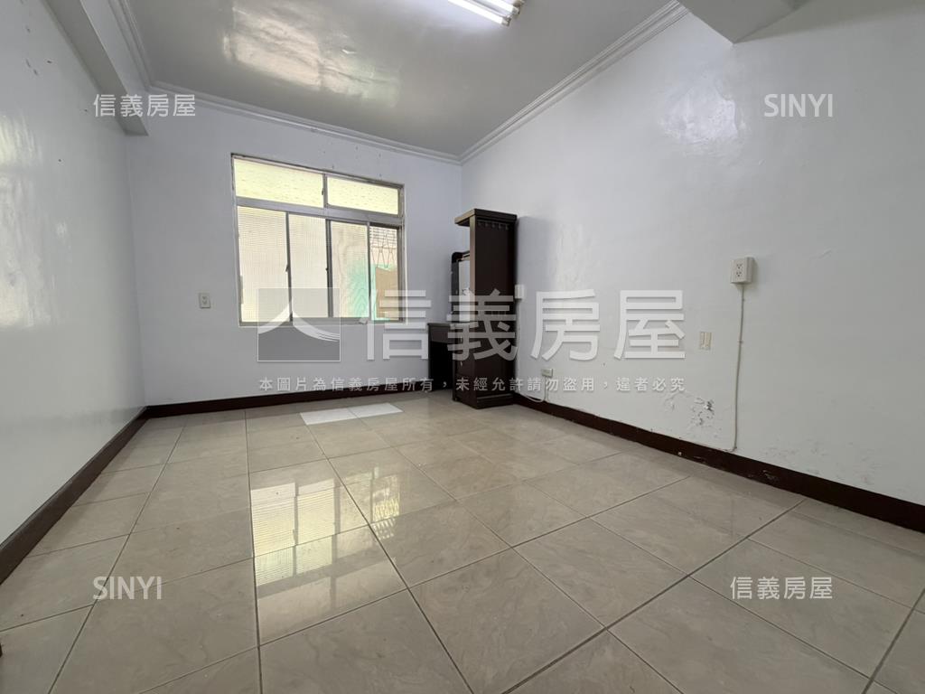 近森林公園稀有釋出一樓讚房屋室內格局與周邊環境