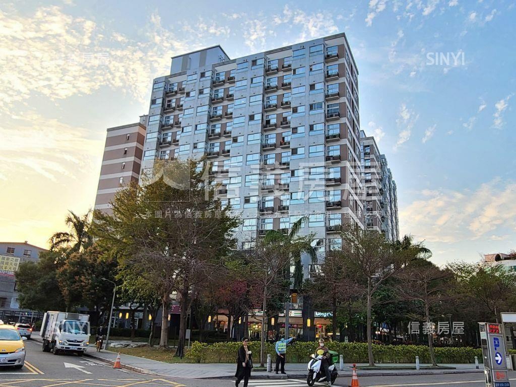 萬象之都平面車位房屋室內格局與周邊環境