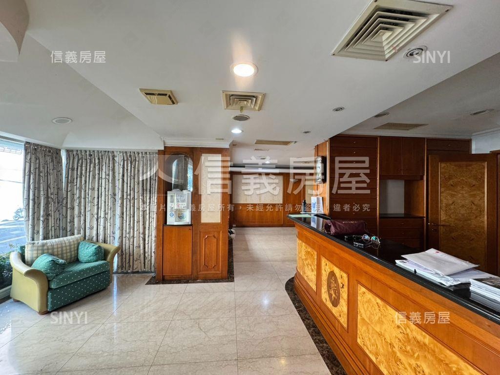 正東豐街一樓面寬店辦房屋室內格局與周邊環境