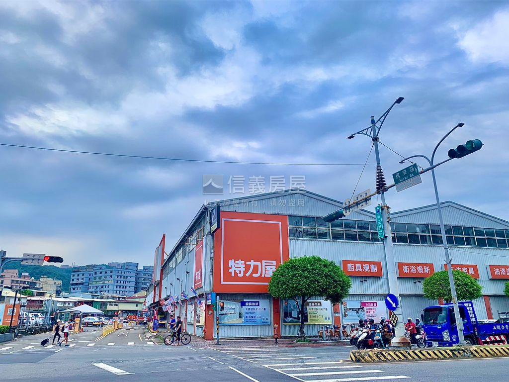 專任鈴木華城房屋室內格局與周邊環境