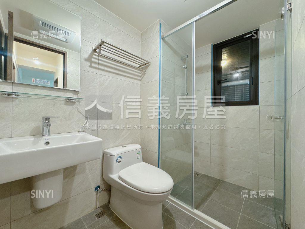 全新家安三面採光三房平車房屋室內格局與周邊環境