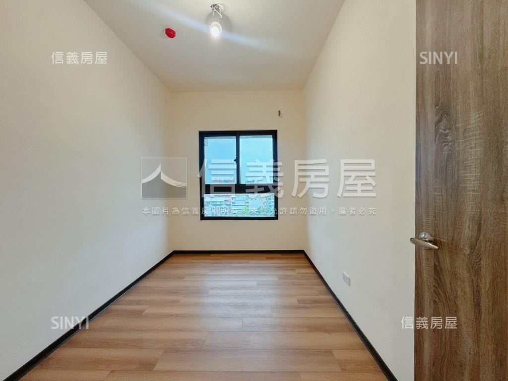 全新家安三面採光三房平車房屋室內格局與周邊環境