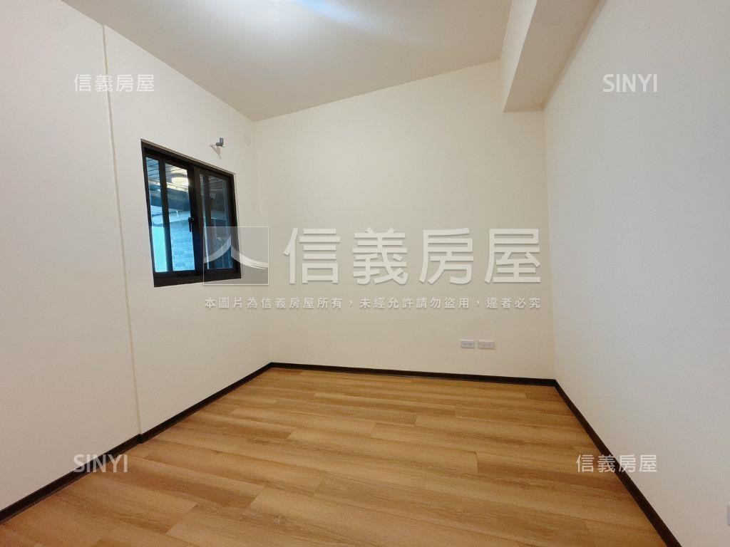 全新家安三面採光三房平車房屋室內格局與周邊環境
