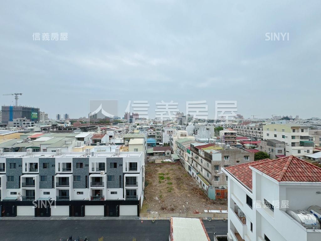 全新家安三面採光三房平車房屋室內格局與周邊環境