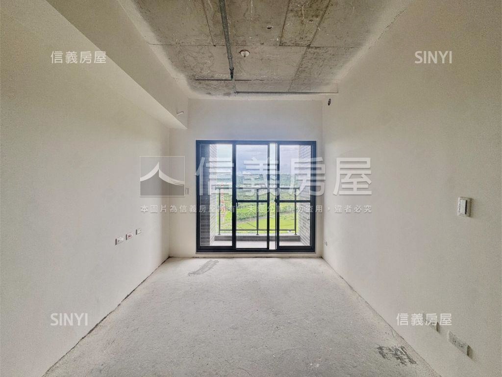 市政御璽外棟稀有兩房房屋室內格局與周邊環境