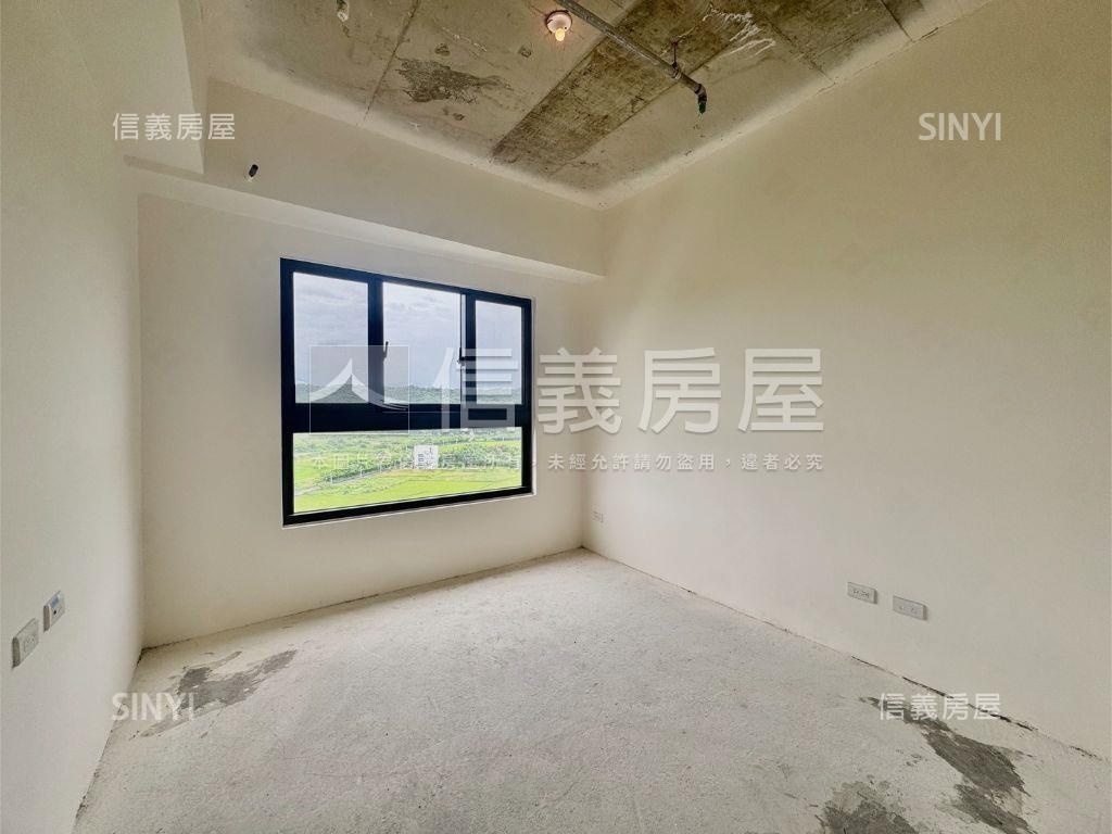 市政御璽外棟稀有兩房房屋室內格局與周邊環境