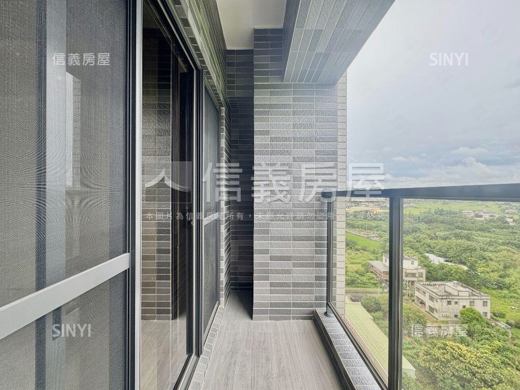市政御璽外棟稀有兩房房屋室內格局與周邊環境
