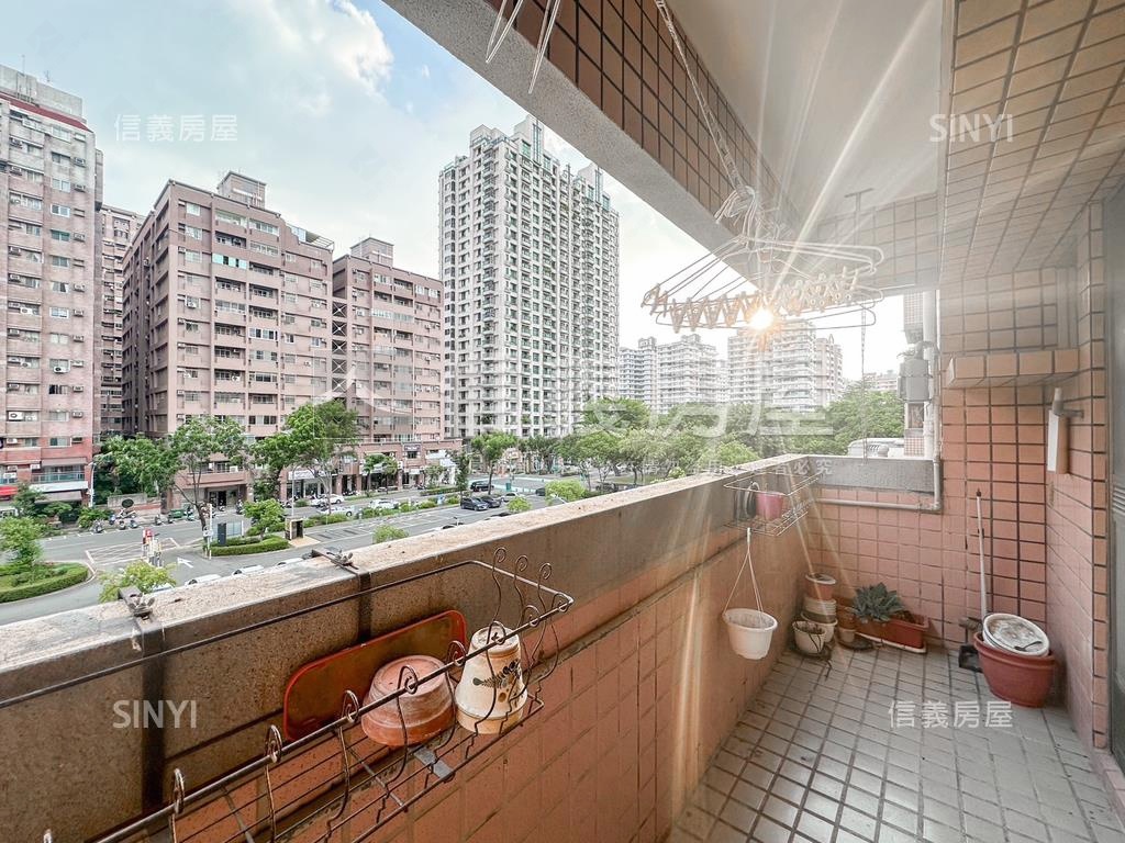 蕭邦方正精緻二房房屋室內格局與周邊環境