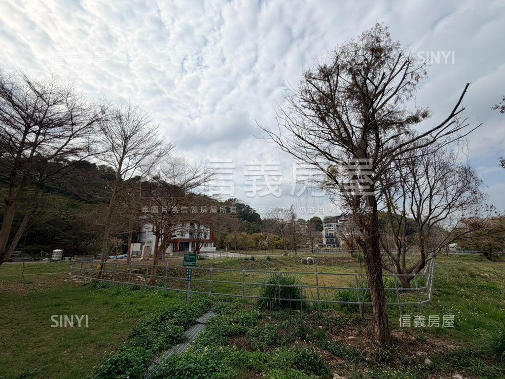 新社松岩安養中心旁農地房屋室內格局與周邊環境