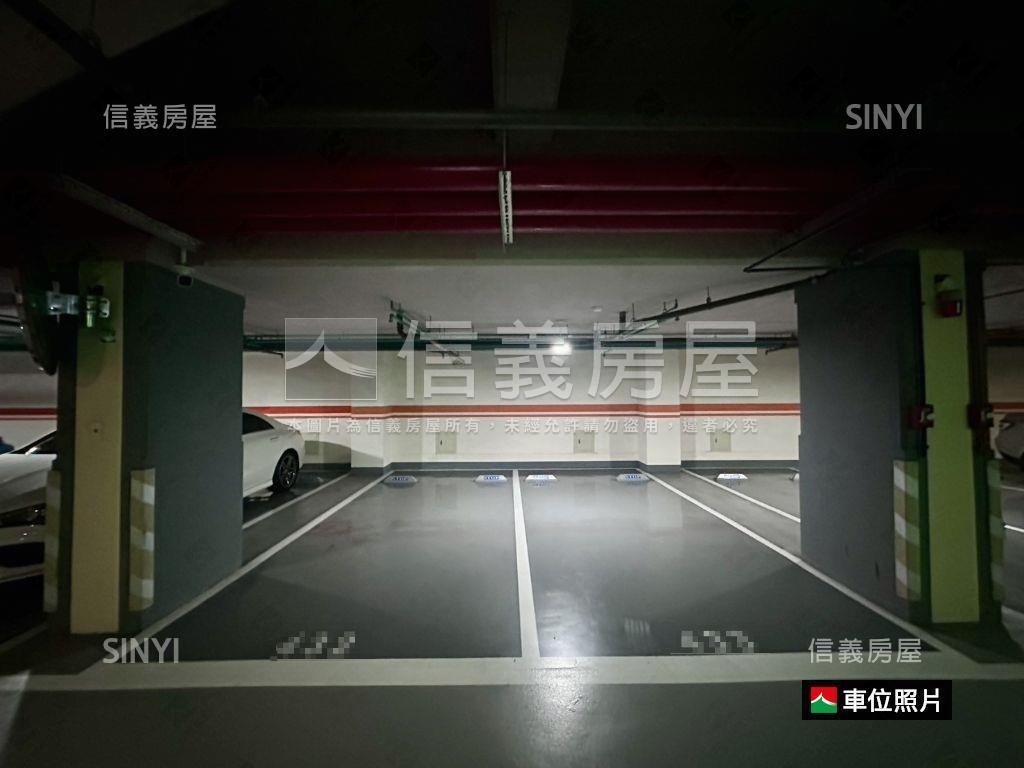 博克萊兩房平車裝潢戶房屋室內格局與周邊環境