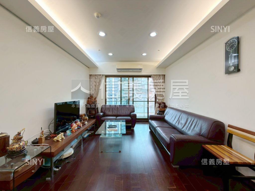 交響樂稀有Ｄ棟木質暖居宅房屋室內格局與周邊環境