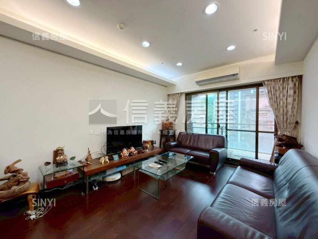 交響樂稀有Ｄ棟木質暖居宅房屋室內格局與周邊環境