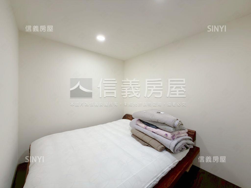 交響樂稀有Ｄ棟木質暖居宅房屋室內格局與周邊環境