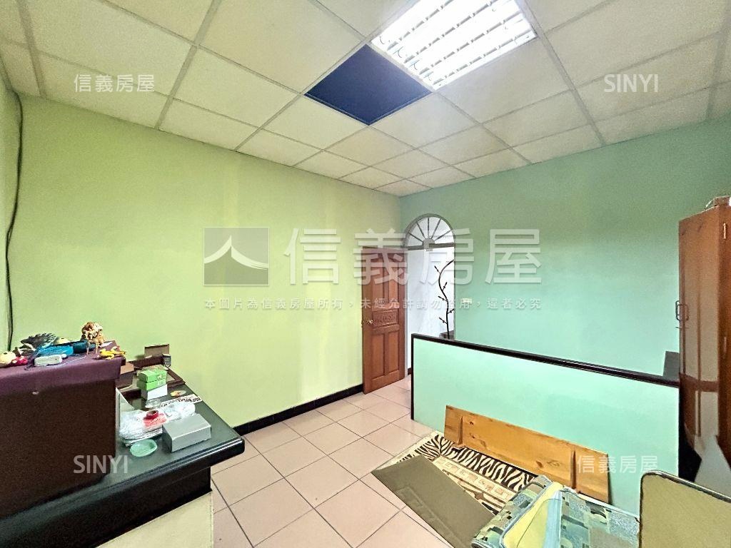 面公園景觀＋頂加房屋室內格局與周邊環境