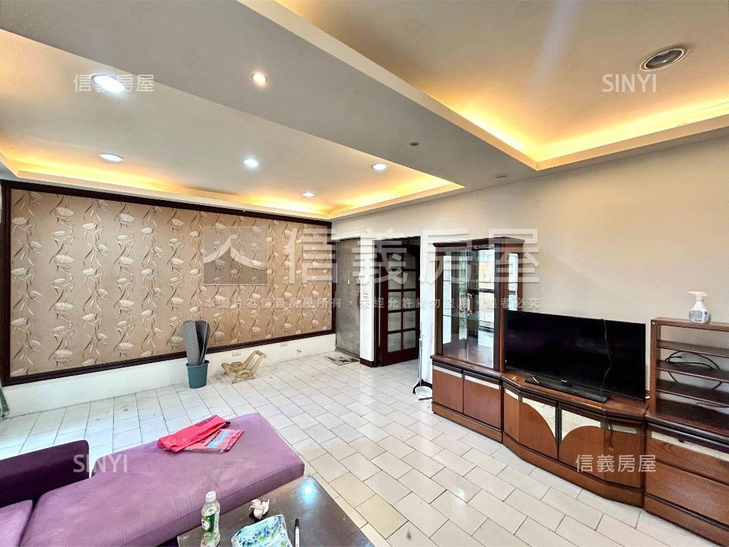 面公園景觀＋頂加房屋室內格局與周邊環境