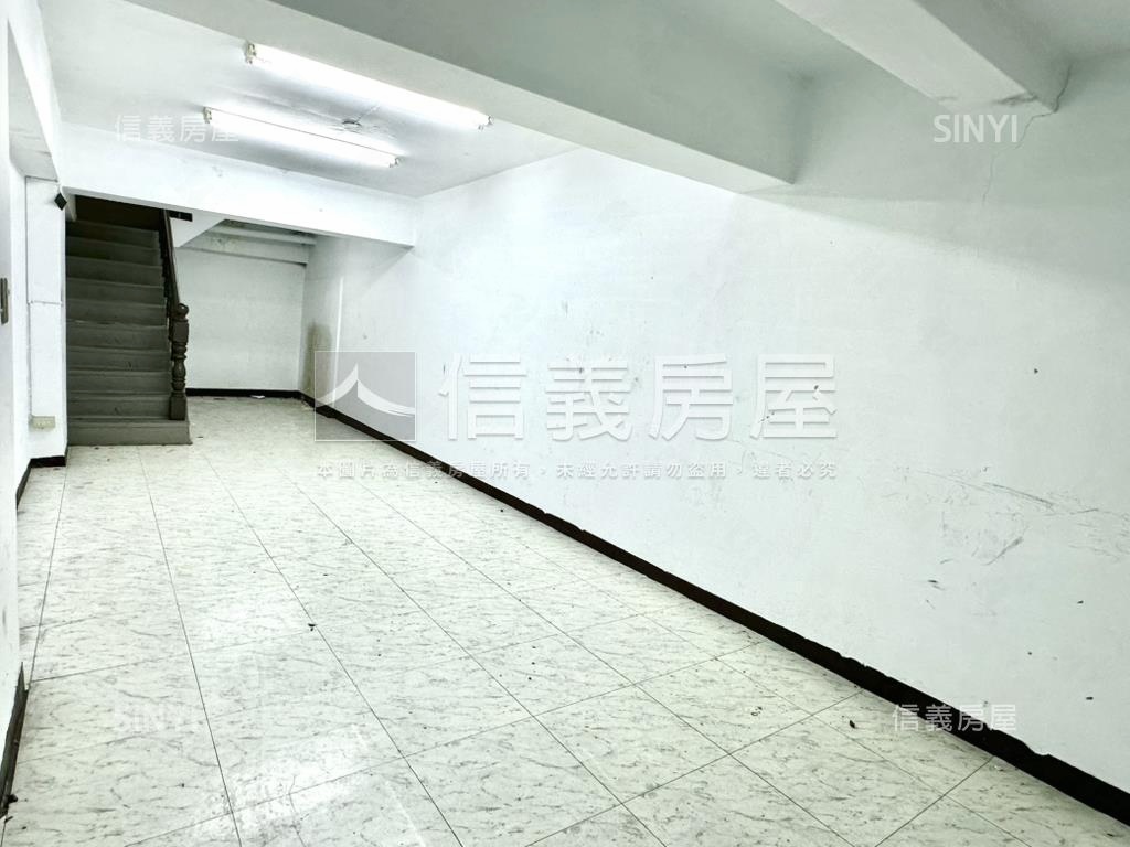正吉林路金店面２房屋室內格局與周邊環境
