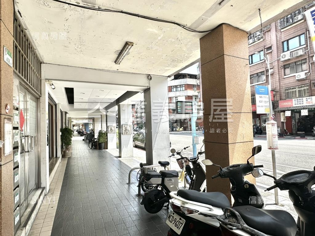 正吉林路金店面２房屋室內格局與周邊環境