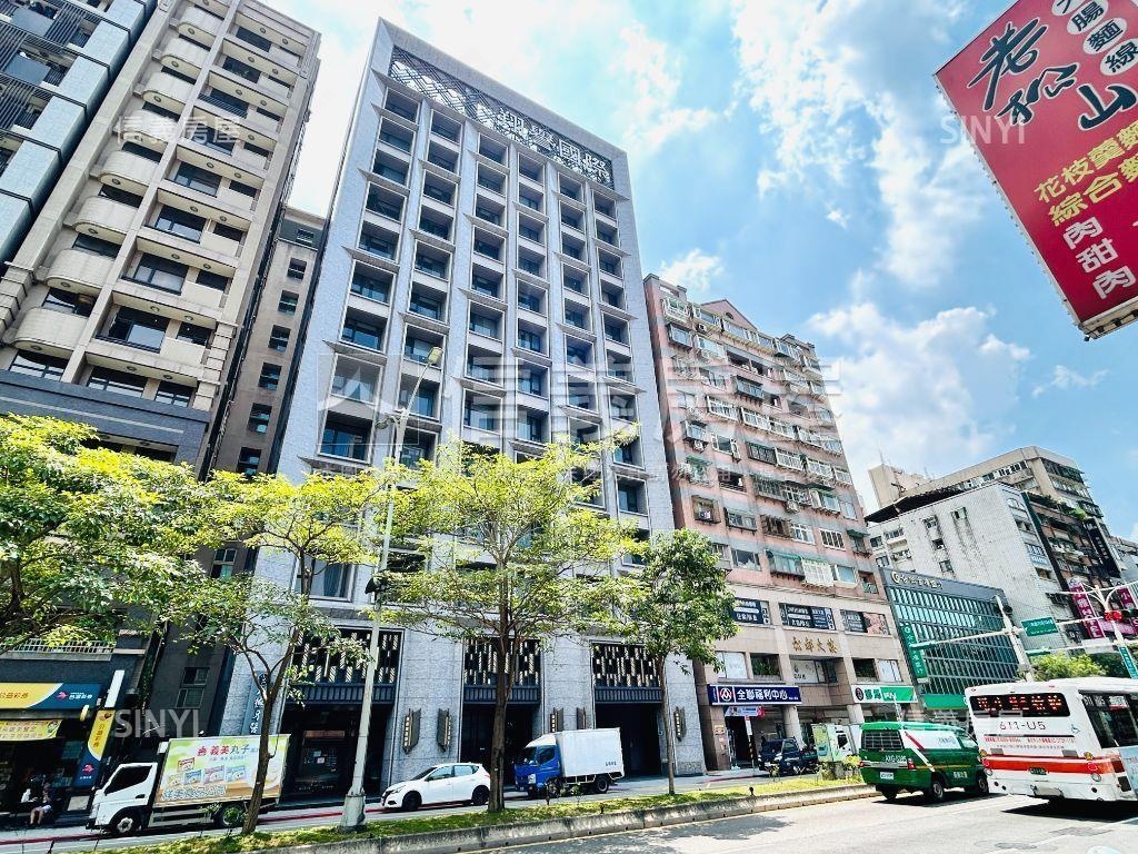 翔譽１０１邊間採光美居房屋室內格局與周邊環境