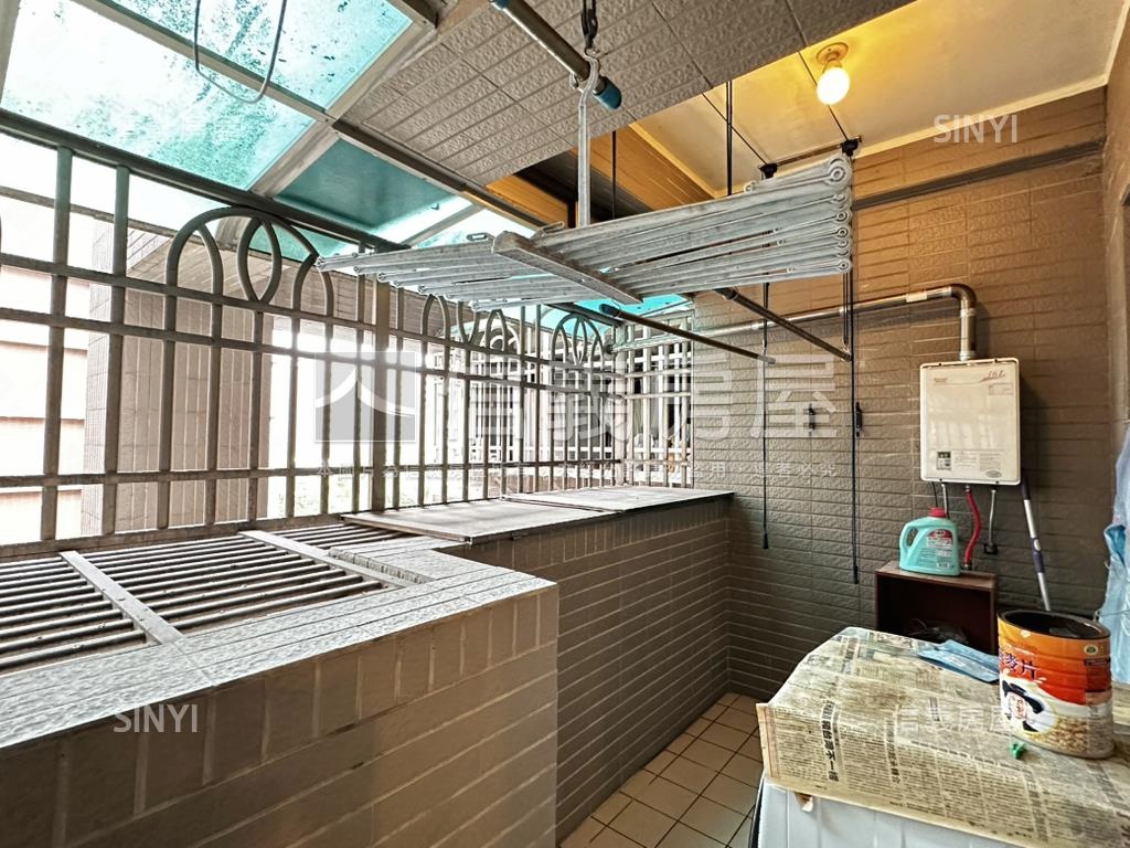 仁愛富軒家樂福商圈臻美邸房屋室內格局與周邊環境