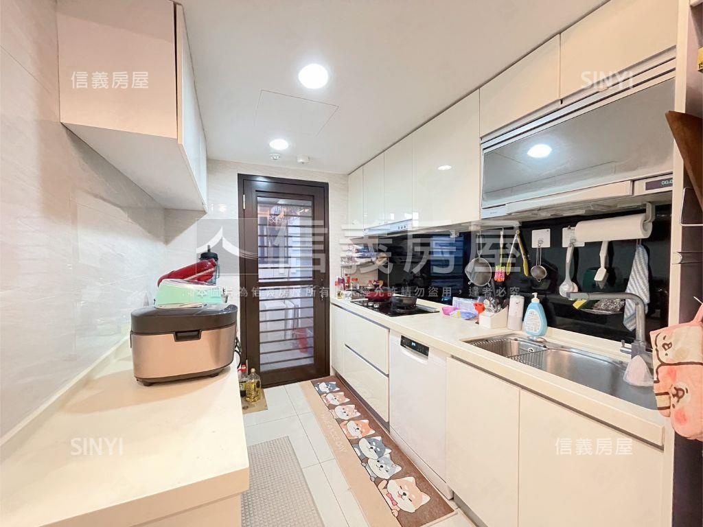 悠活郡．樹海四房雙平車位房屋室內格局與周邊環境