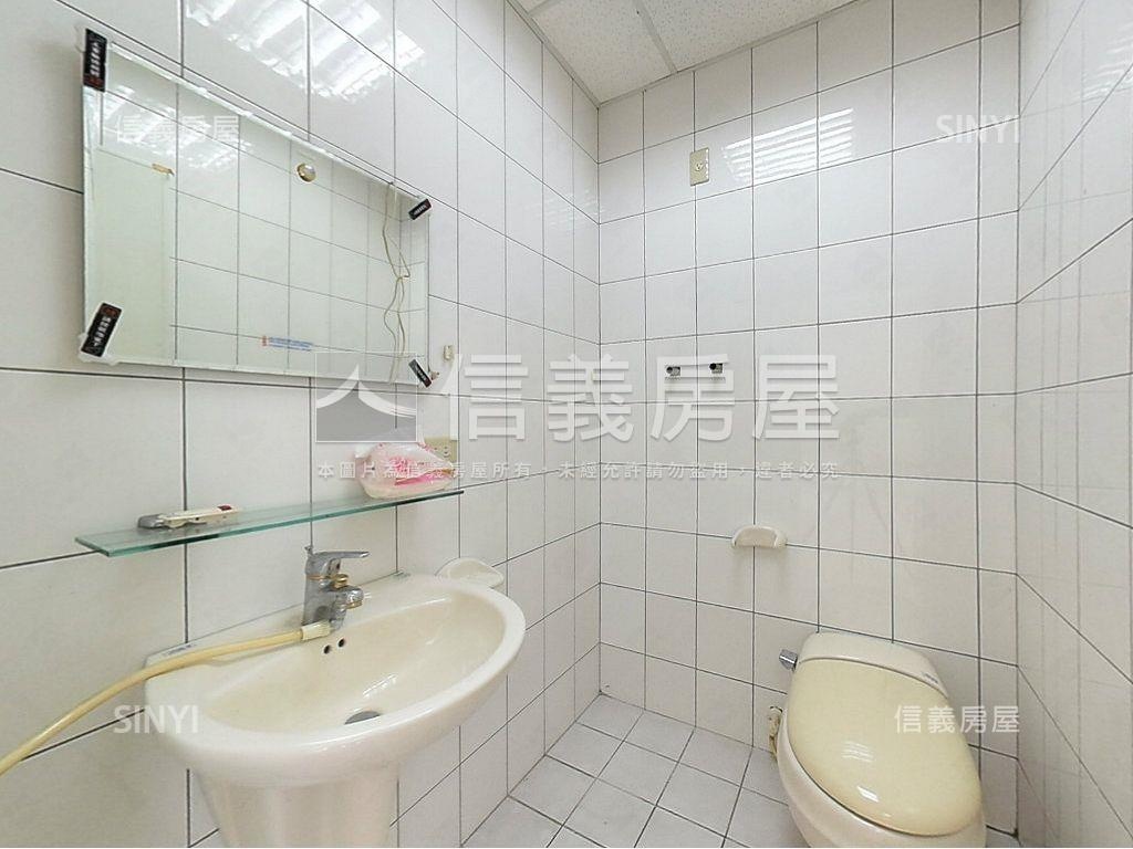 新巢代金店面房屋室內格局與周邊環境