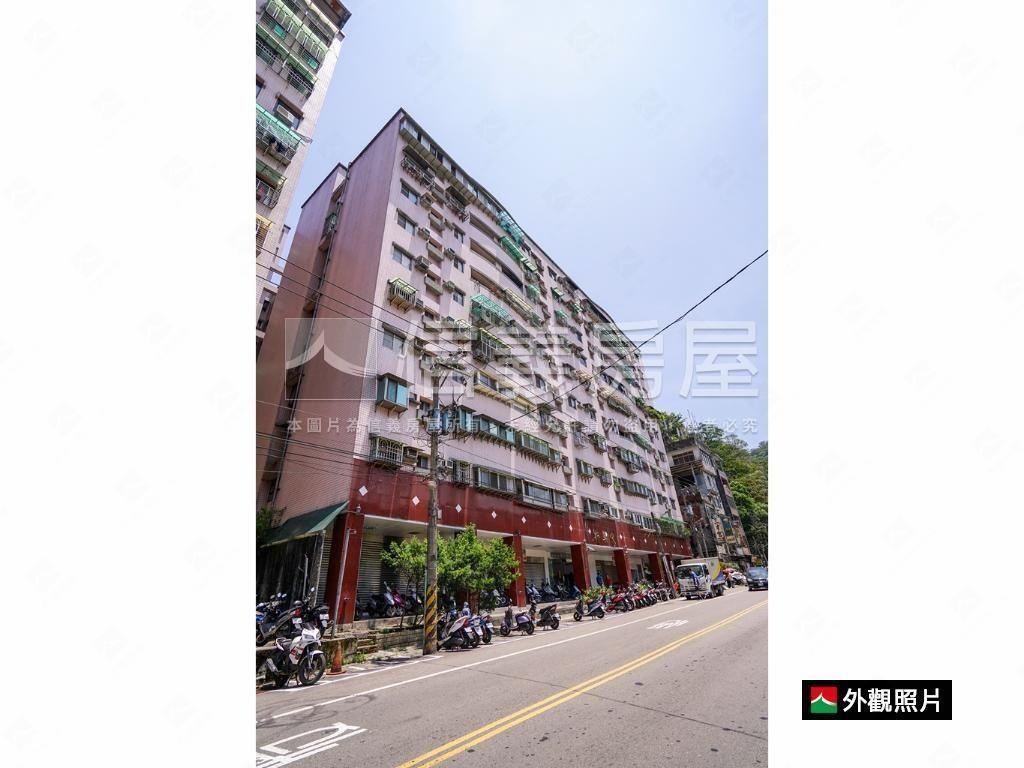 新巢代金店面房屋室內格局與周邊環境