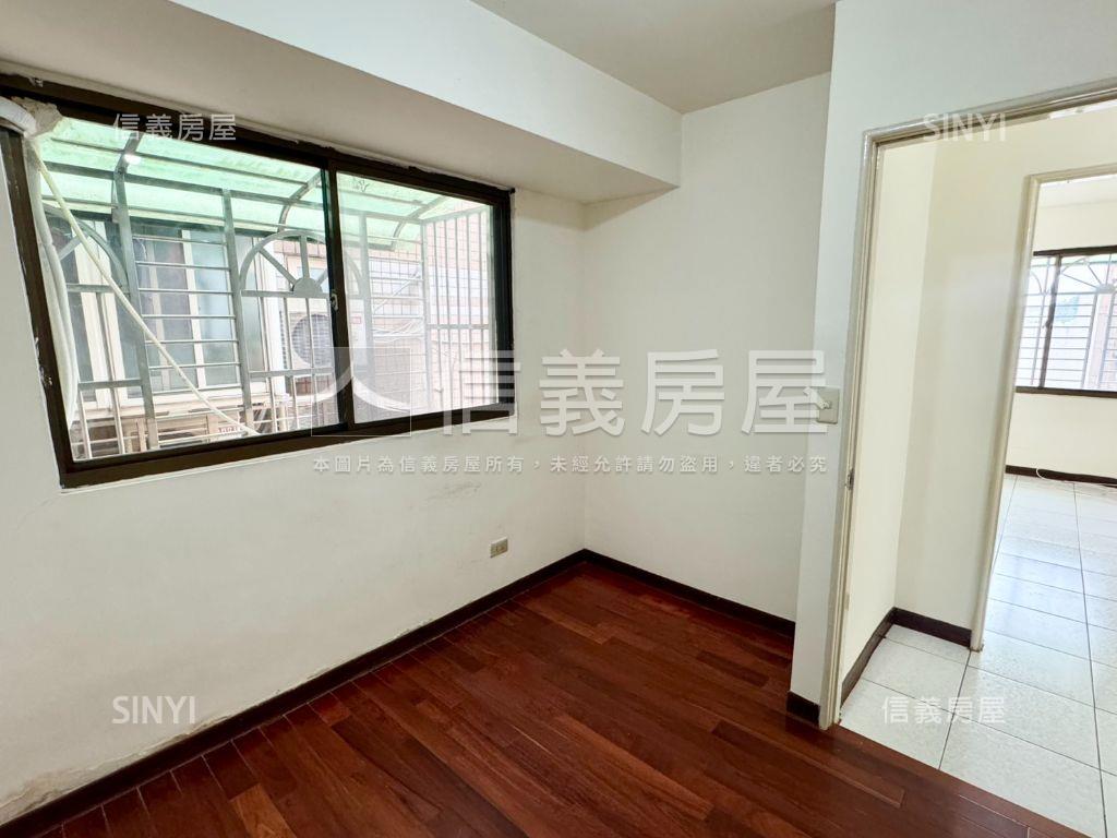 長江三峽·近未來捷運三房房屋室內格局與周邊環境