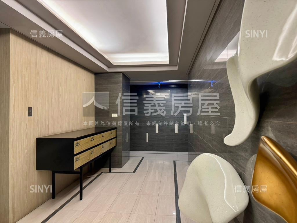 聯上Ｖ１高樓美雙房房屋室內格局與周邊環境