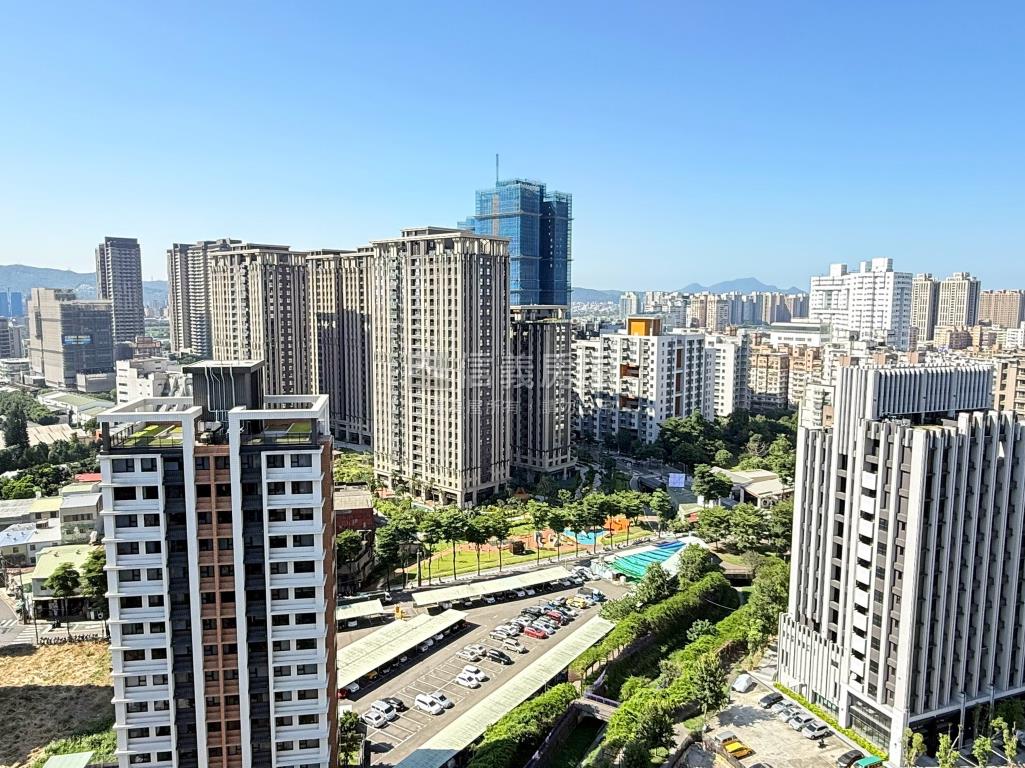 璞真仰睦．晴境三房車位房屋室內格局與周邊環境