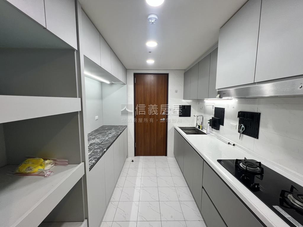 璞真仰睦．晴境三房車位房屋室內格局與周邊環境