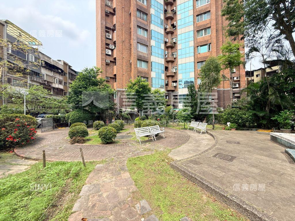 蝶飛鳳舞綠景景觀房屋室內格局與周邊環境