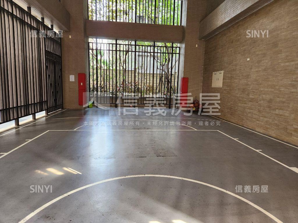 專任！晴光花園次頂樓三房房屋室內格局與周邊環境