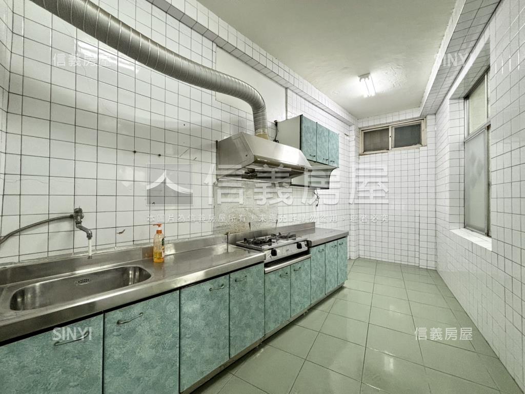 長榮中學｜大地坪傳統透天房屋室內格局與周邊環境