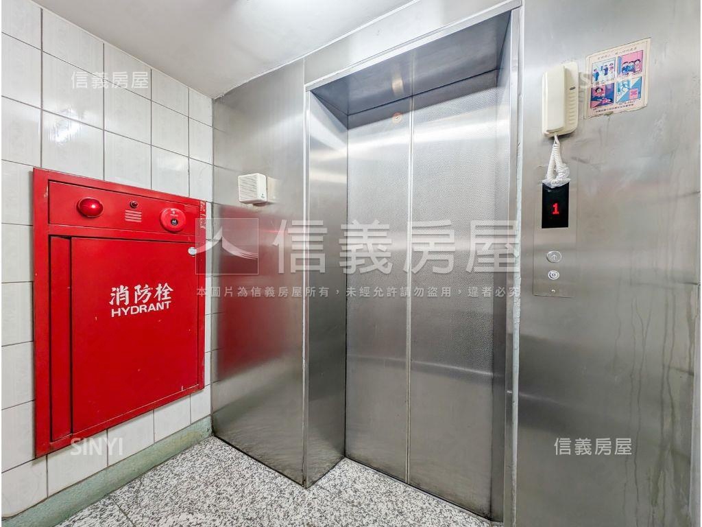 面學校綠地昌明華廈房屋室內格局與周邊環境