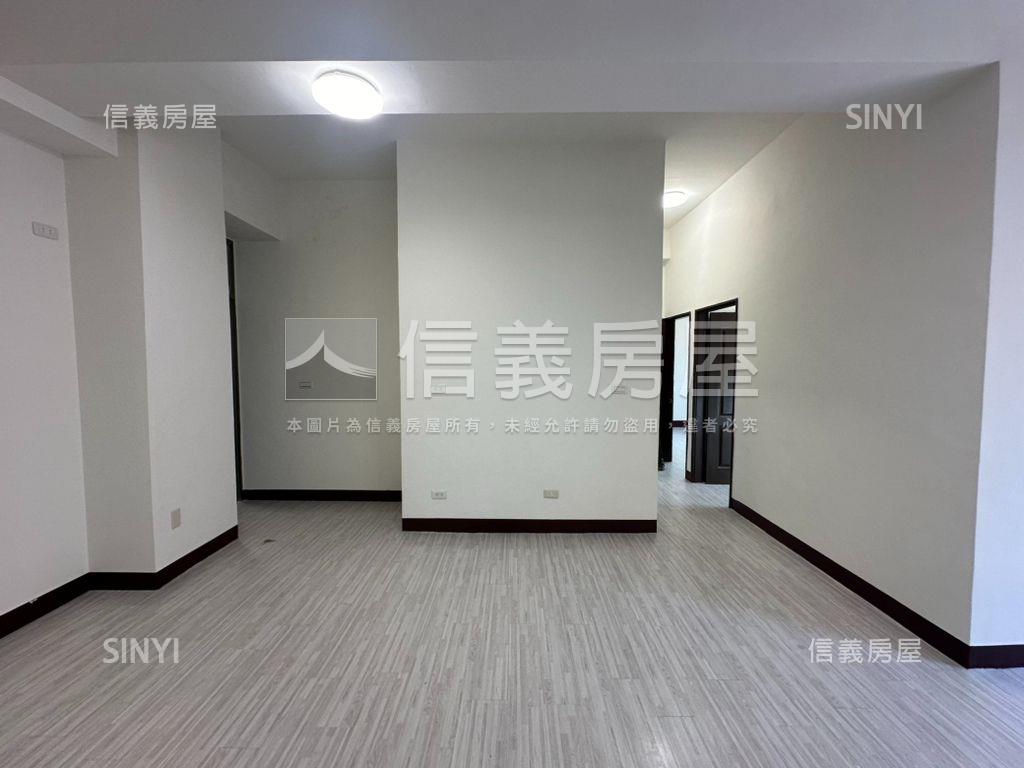 善化成功新村三房平車房屋室內格局與周邊環境