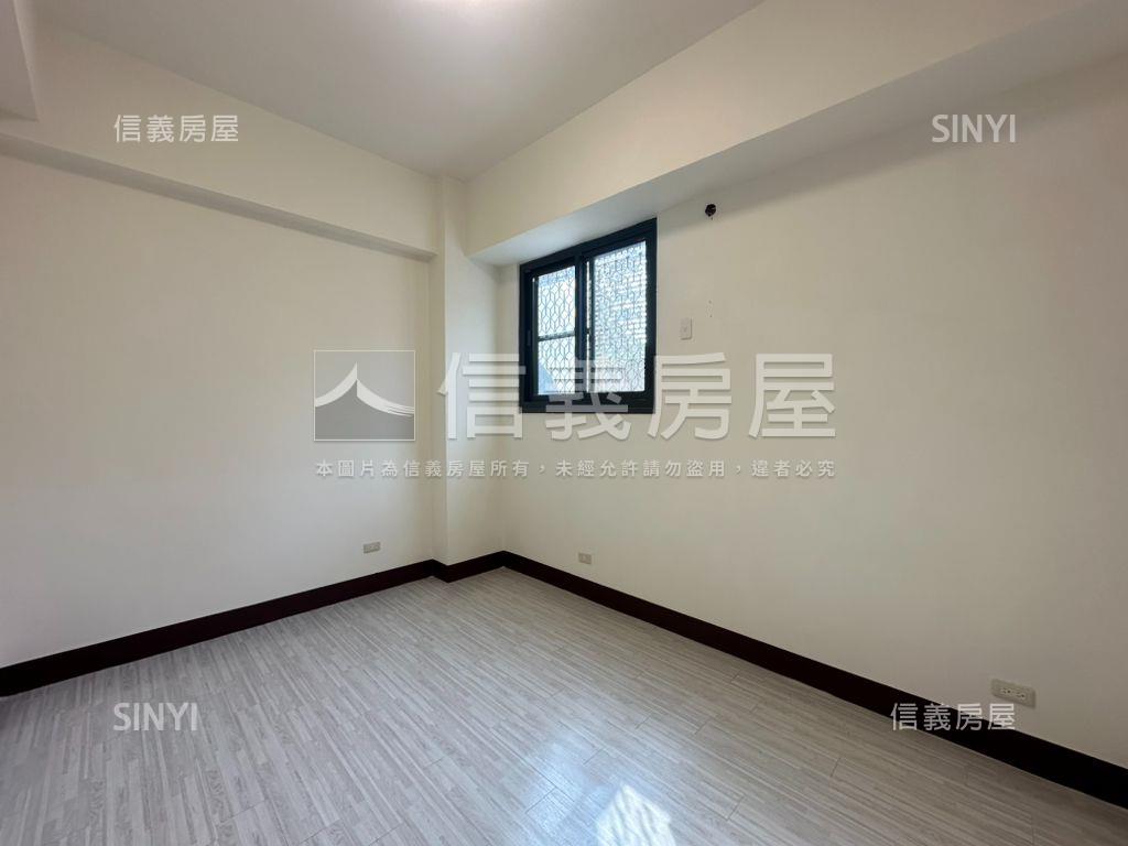 善化成功新村三房平車房屋室內格局與周邊環境