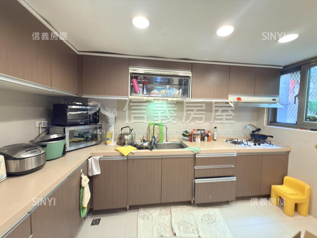 ＜美麗華＞景觀電梯４房房屋室內格局與周邊環境
