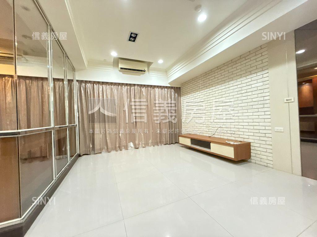 專任高鐵區富宇水怡園美屋房屋室內格局與周邊環境
