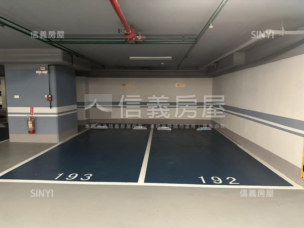 ★專任★太陽帝國三房車位房屋室內格局與周邊環境