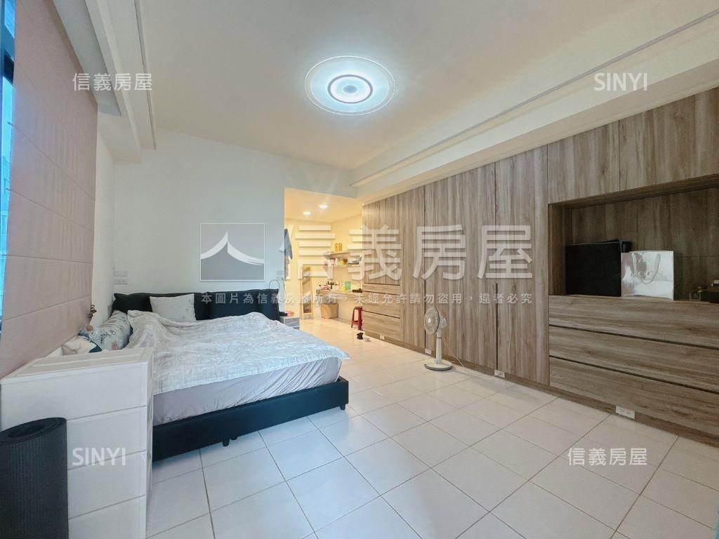 整新裝潢邊間溫馨墅房屋室內格局與周邊環境