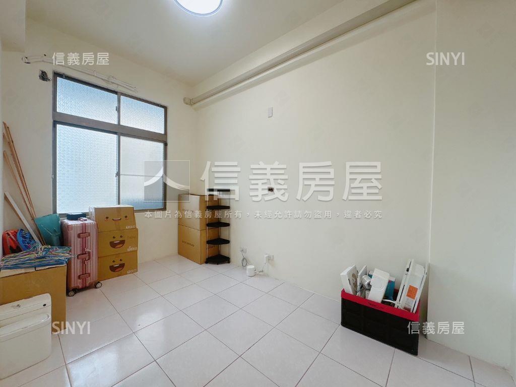 整新裝潢邊間溫馨墅房屋室內格局與周邊環境