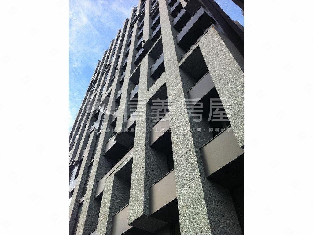 ．高樓．移動光城房屋室內格局與周邊環境