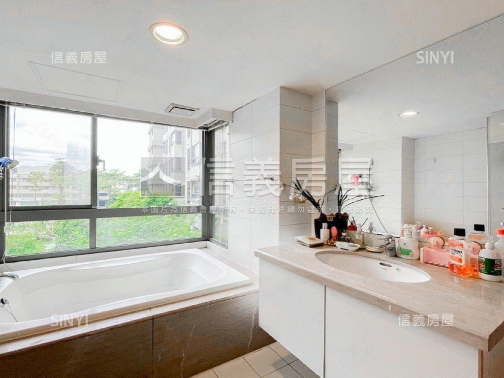 康朵１房車位空屋好帶看房屋室內格局與周邊環境