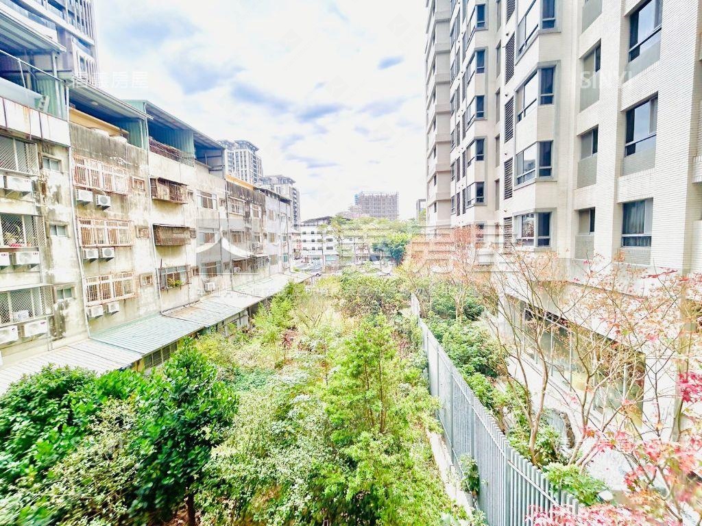 康朵１房車位空屋好帶看房屋室內格局與周邊環境