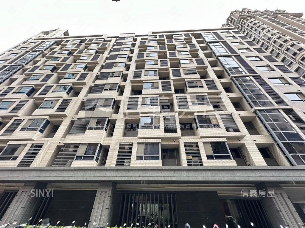 康朵１房車位空屋好帶看房屋室內格局與周邊環境