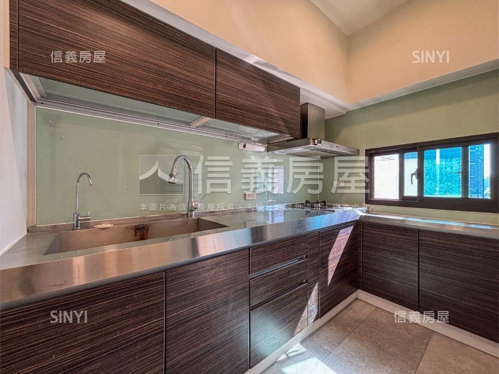 信義專任陽光藝花園美２房房屋室內格局與周邊環境