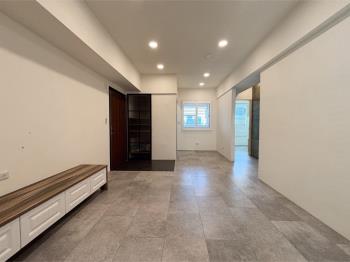 信義專任陽光藝花園美２房