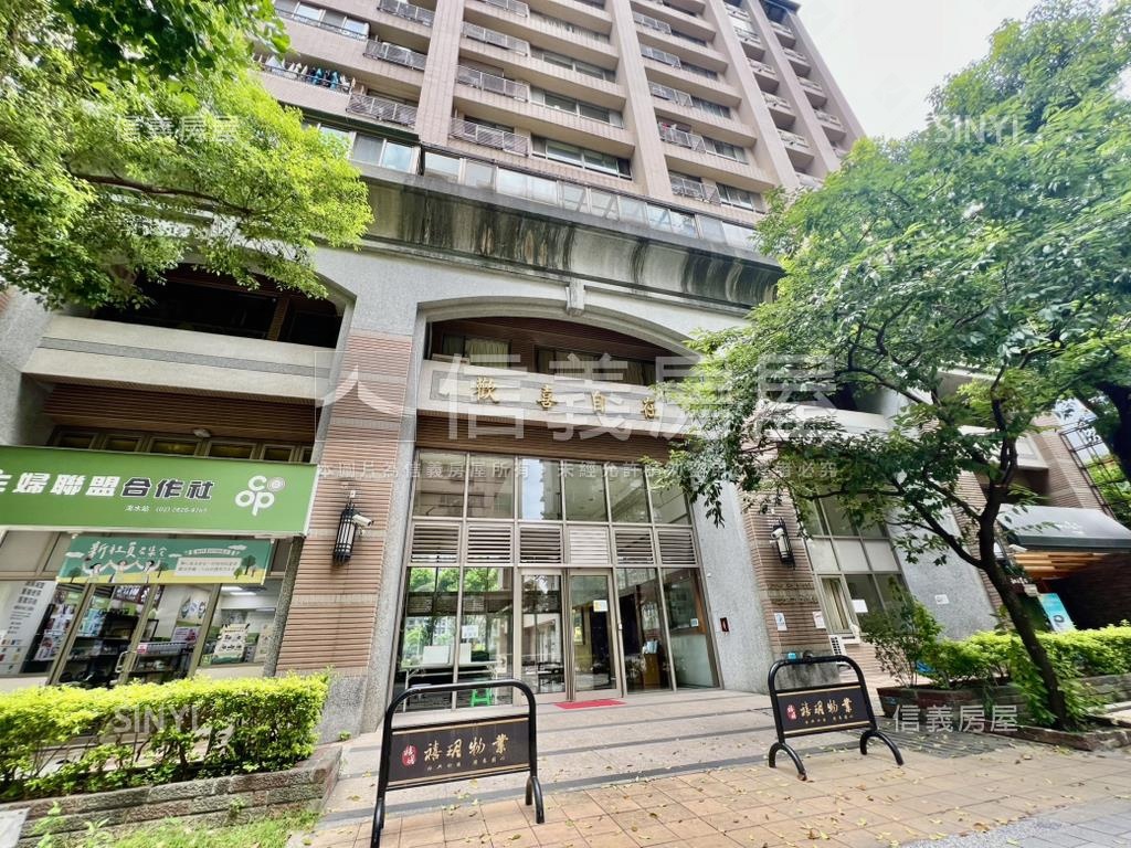 近全聯旗艦店新市兩房車位房屋室內格局與周邊環境