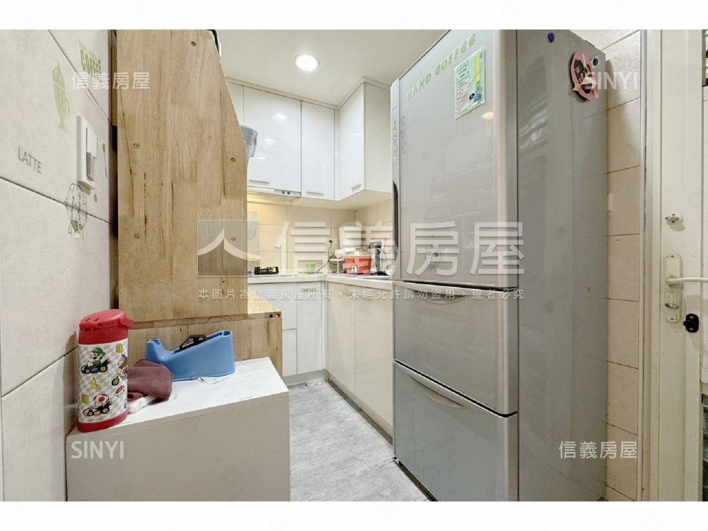 稀少公寓三樓屋況佳房屋室內格局與周邊環境